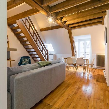 Ferienwohnung La Plume Aux Pieds Du Parvis Saint Jean Dijon Exterior foto